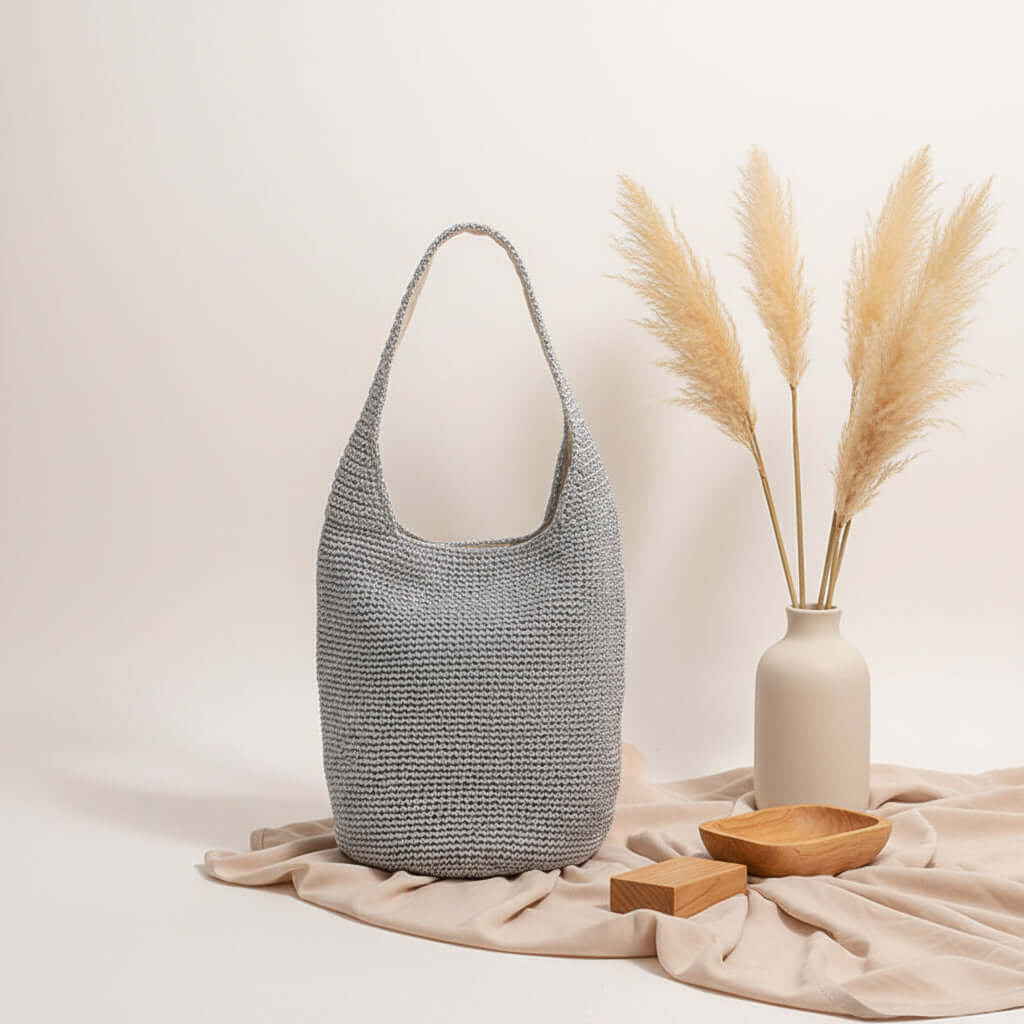 Large Capacity Straw Beach Bag Portable Bucket Woven Bag