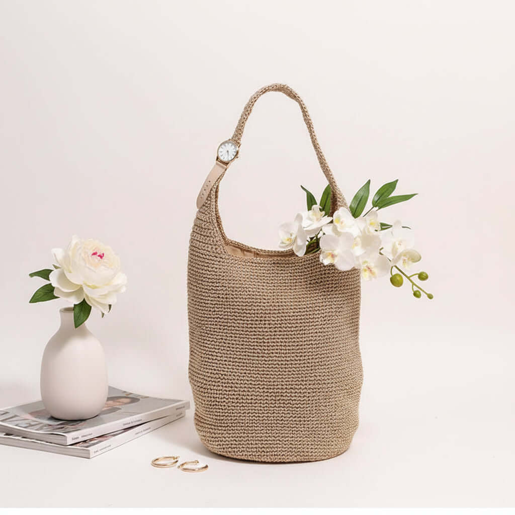 Large Capacity Straw Beach Bag Portable Bucket Woven Bag