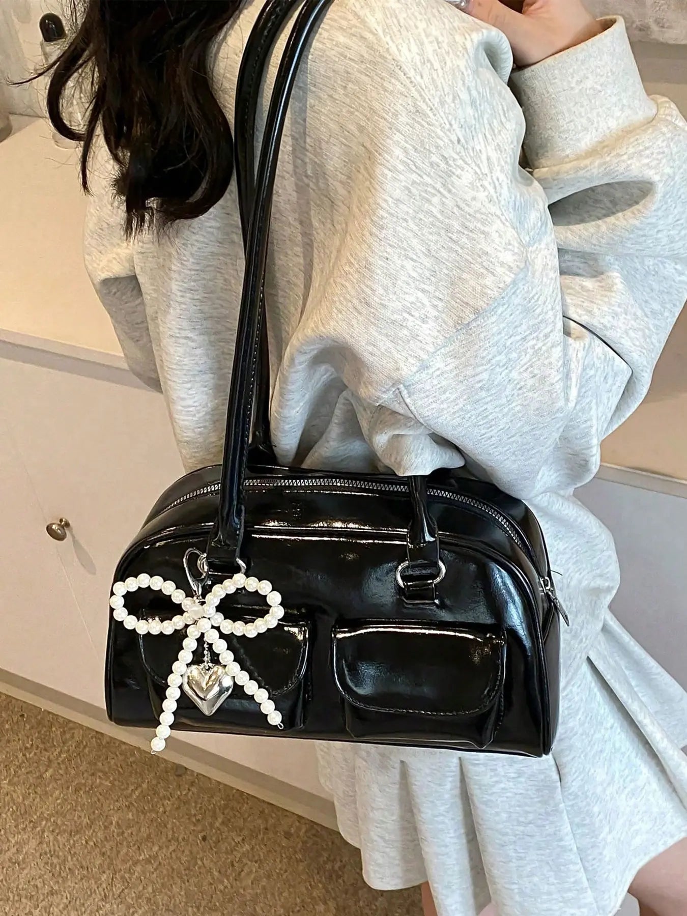 Retro Style Double Pocket Handbag, Fashionable Underarm Shoulder Bag with Pendant, Simple and Versatile Single Shoulder Baguette Bag, Niche Design Suitable for College Students, Office Workers Daily Commuting, Casual Fashion Bag, Etc.